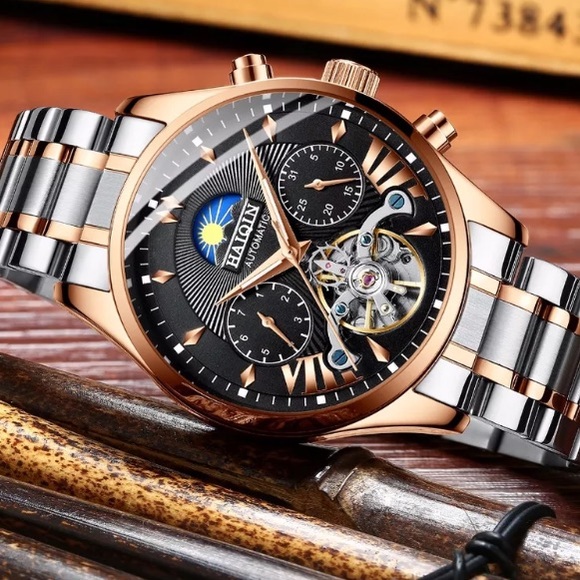 watch - Picture 1 of 1